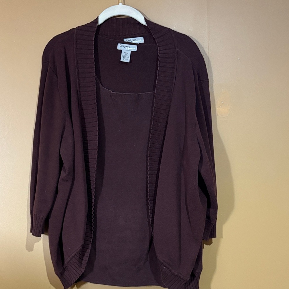 HC217. Designer originals, Brown Sleeveless shell and Brown Cardigan size 1X